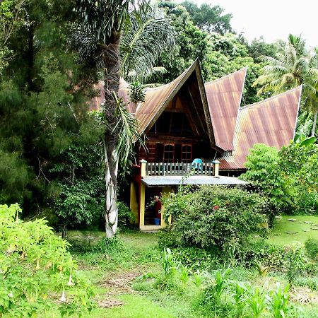Liberta Homestay Tuk Tuk Exterior photo