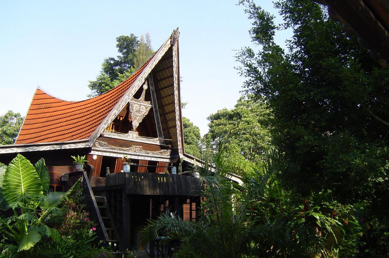Liberta Homestay Tuk Tuk Exterior photo