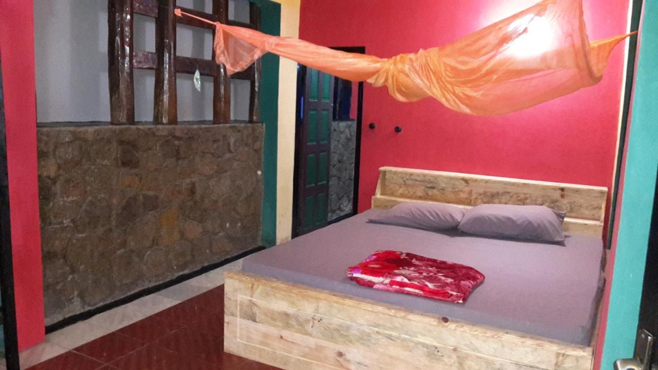 Liberta Homestay Tuk Tuk Exterior photo
