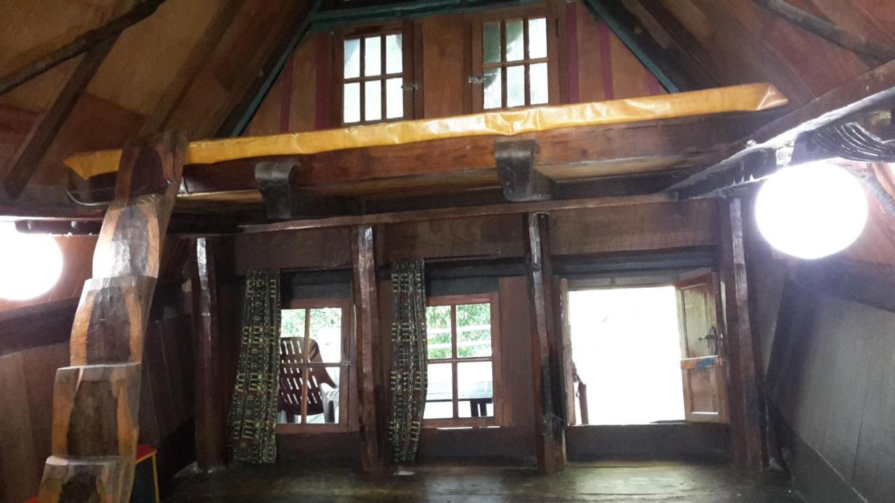 Liberta Homestay Tuk Tuk Exterior photo