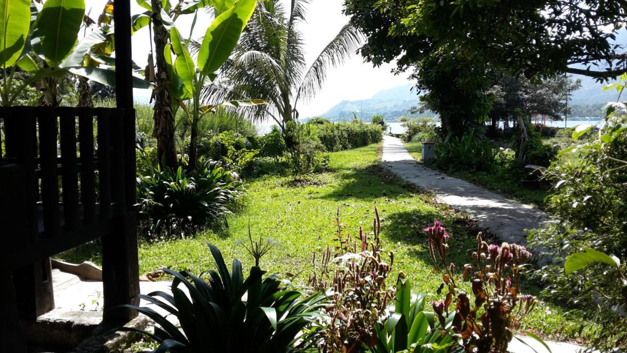 Liberta Homestay Tuk Tuk Exterior photo
