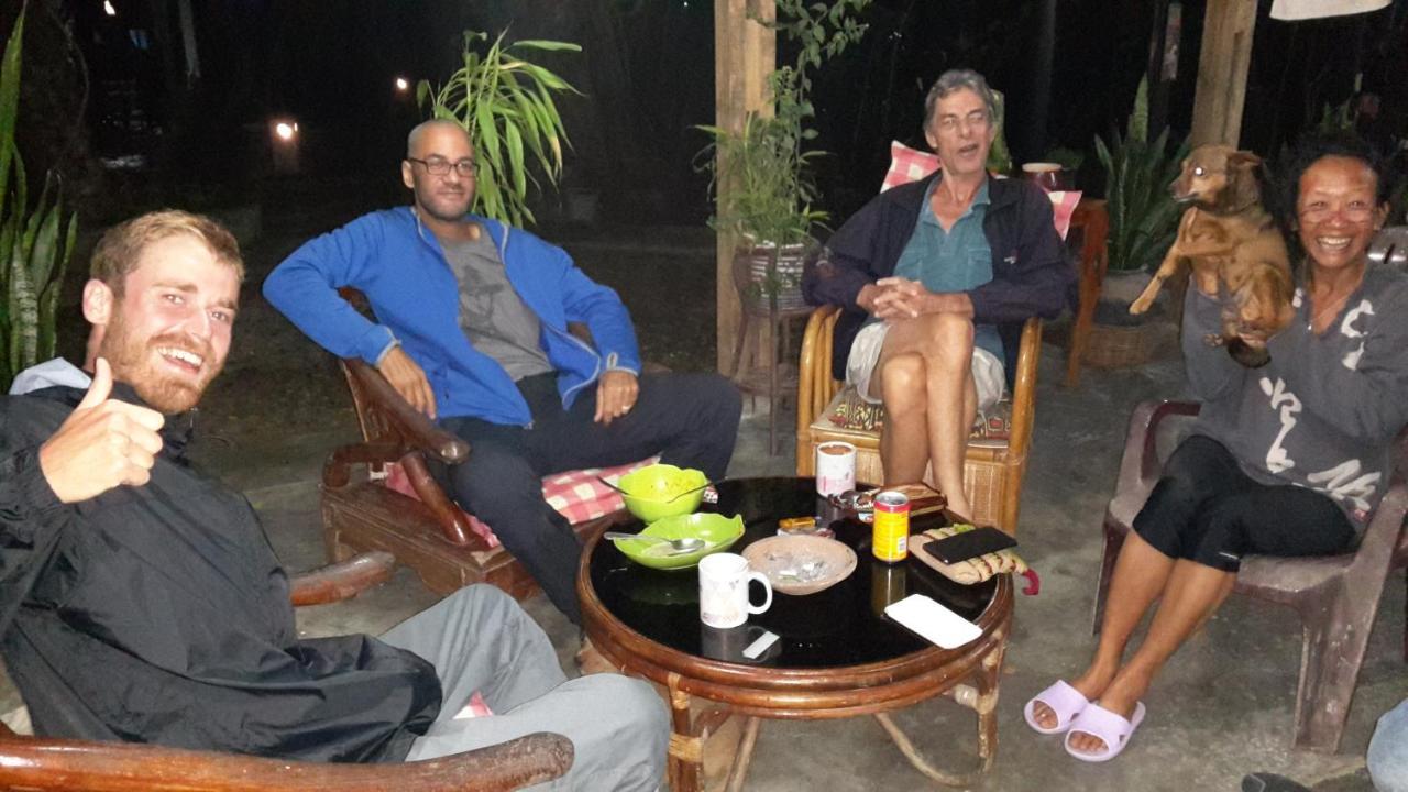 Liberta Homestay Tuk Tuk Exterior photo