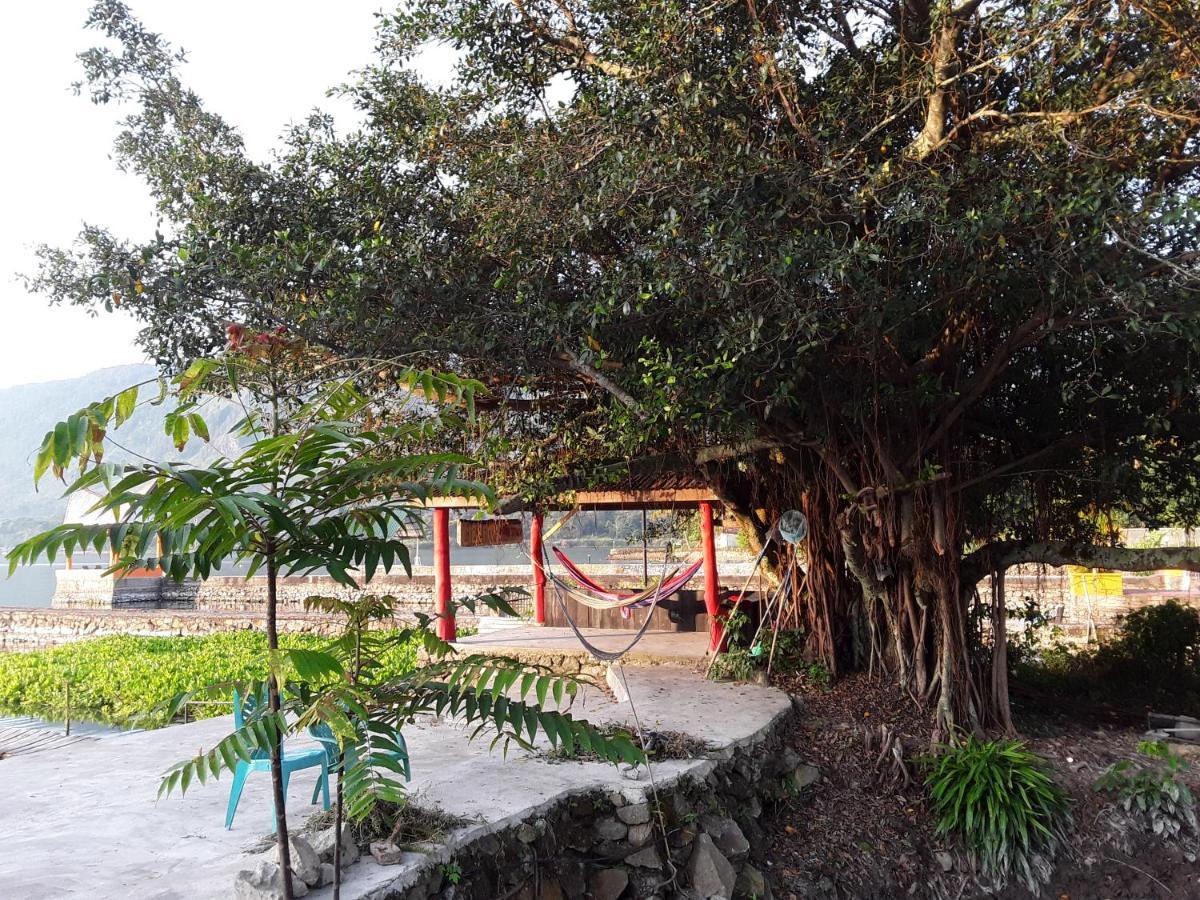 Liberta Homestay Tuk Tuk Exterior photo