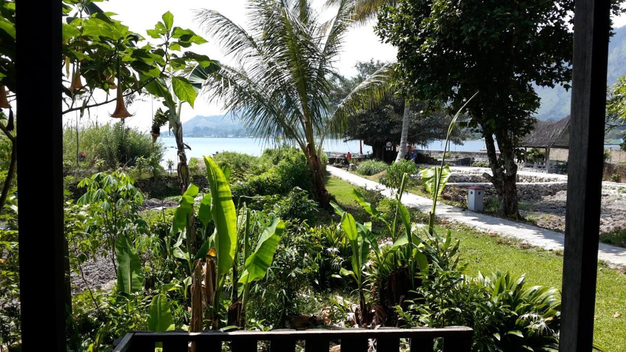 Liberta Homestay Tuk Tuk Exterior photo