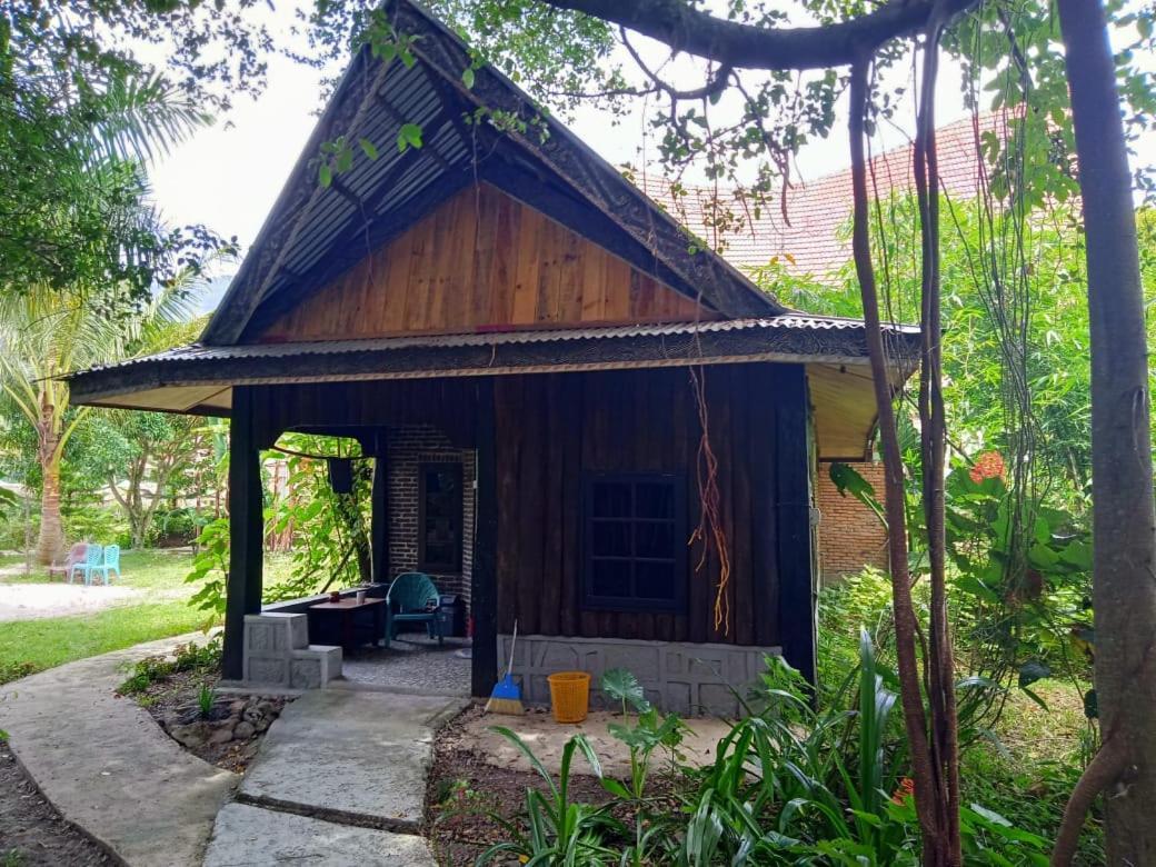 Liberta Homestay Tuk Tuk Exterior photo